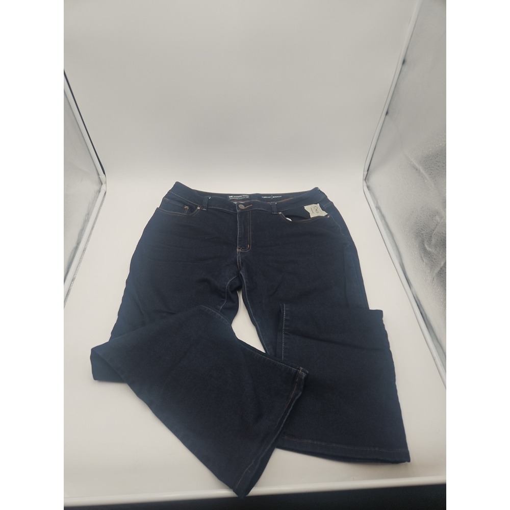Lee Modern Series Jeans Women's Size 18 Dark Blue Curvy Fit Bootcut Jean Light